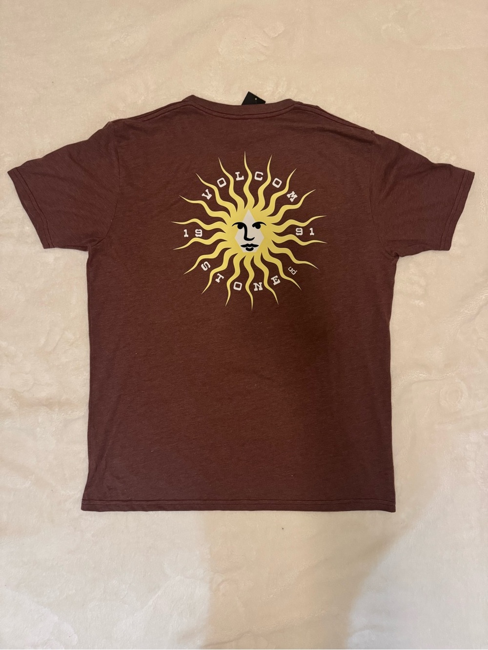 Volcom Burgundy-Brown Color Short-Sleeve Tee with Yellow Sun Graphic Size XL NWT - Picture 6 of 9